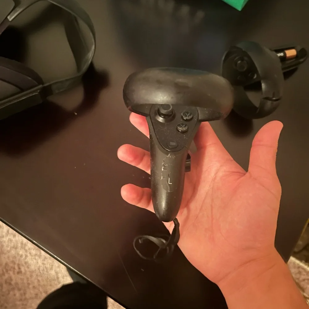 VR Headset - Black